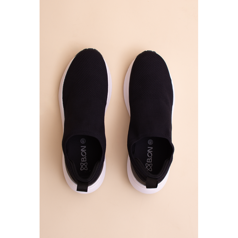 B.ON UNISEX LIGHTWEIGHT STRATUS TENNIS SHOES